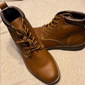 DayFive brown leather boots